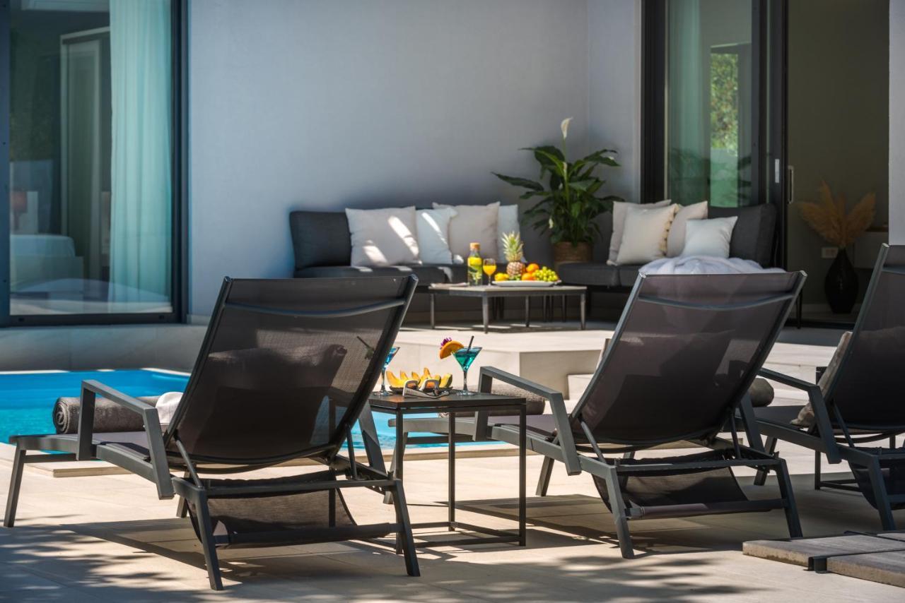 Villa Oasis - Your Luxury Home Away From Home Celopeci Esterno foto