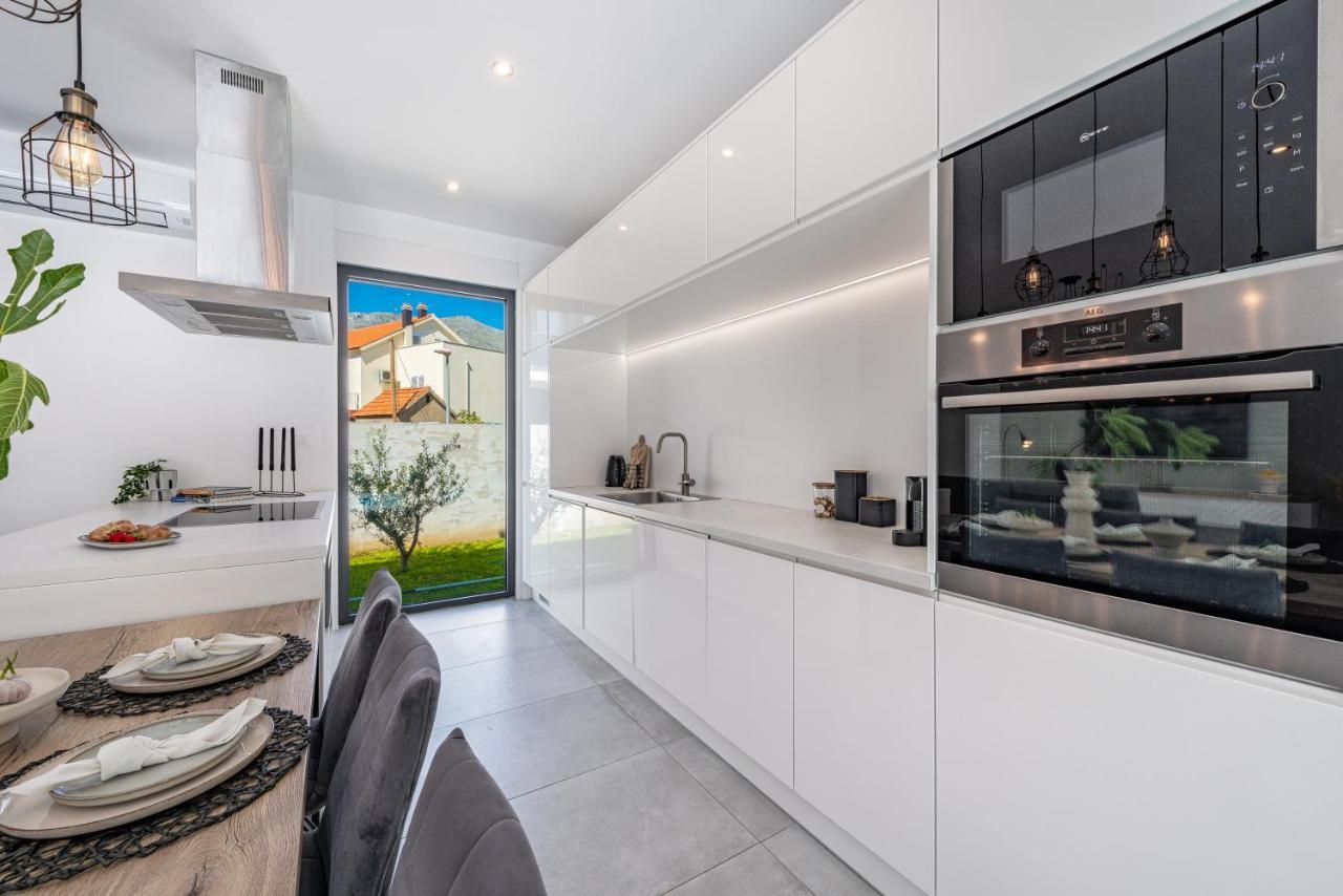 Villa Oasis - Your Luxury Home Away From Home Celopeci Esterno foto